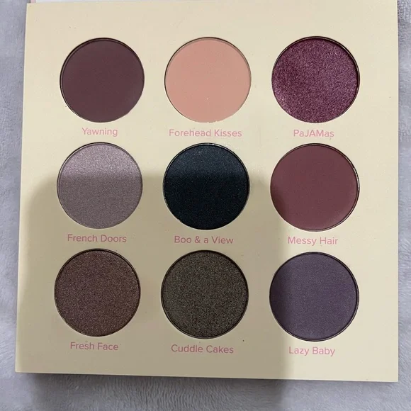 Beauty Bakerie breakfast in bed eyeshadow palette - Picture 4 of 7